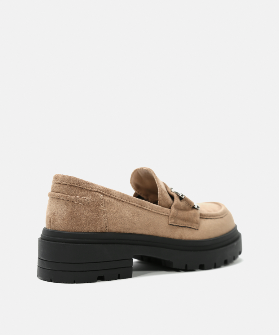 Mocassins detalhe corrente image number null